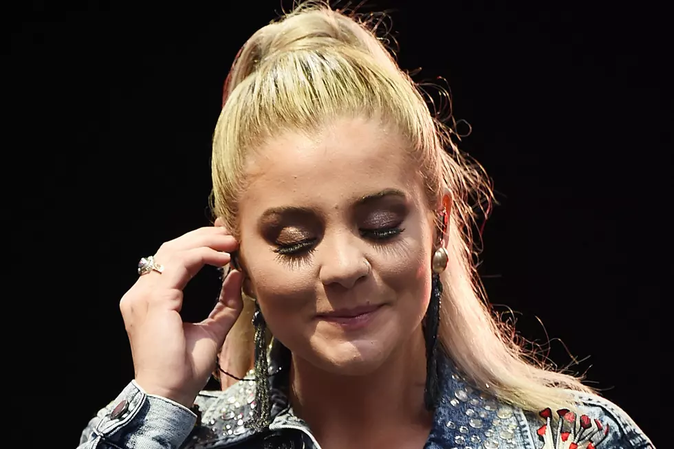Lauren Alaina Vows Not to ‘Let Fear Overpower Love’ After Las Vegas Shooting