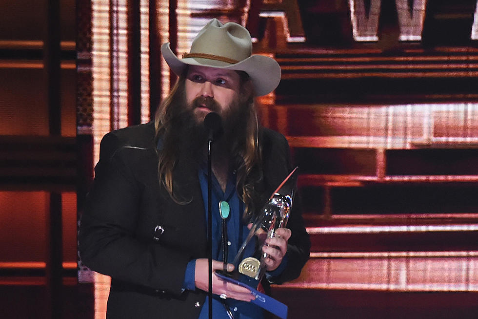 Chris Stapleton Wins Male Vocalist of the Year at 2017 CMA Awards