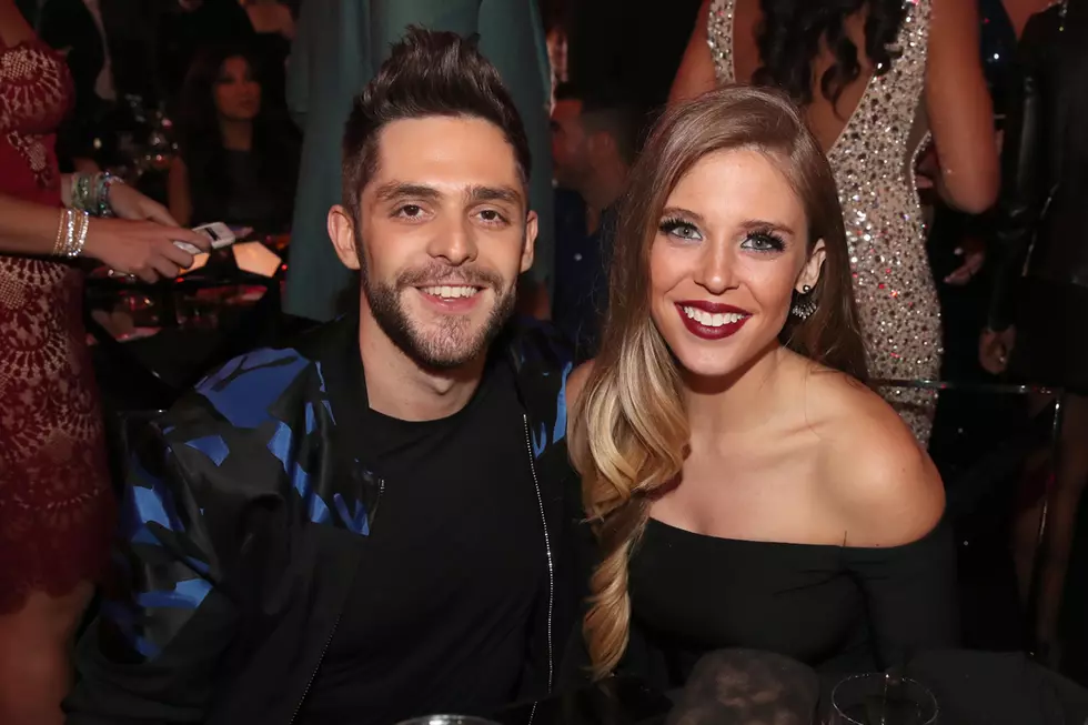 Thomas Rhett’s First Christmas With His Girls Was Sooo Sweet! [Pictures]