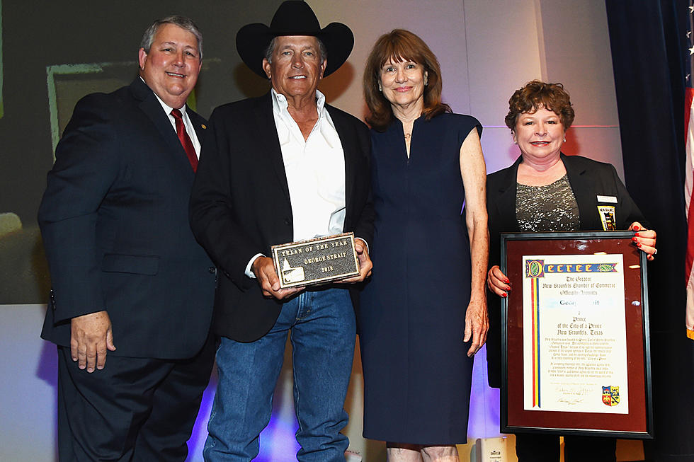 George Strait Accepts His Texan of the Year Plaque