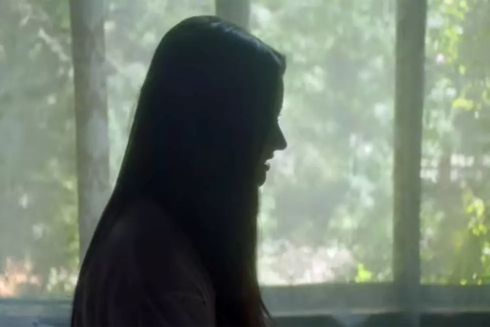 Kacey Musgraves’ ‘Space Cowboy’ Video Is the Crumbling of a Broken Relationship