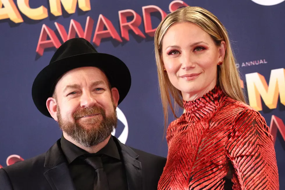 On 'Tuesday's Broken,' Sugarland Ask: 'Where Does It Hurt?'
