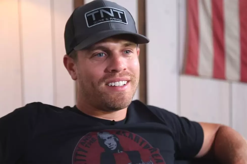 Dustin Lynch Shares How Fans, Artists React to Him Keeping It Real on Social Media