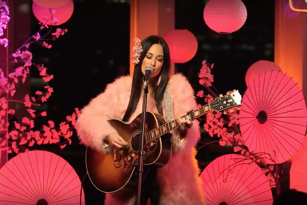 Kacey Musgraves Is Magical in Tokyo With ‘Love Is a Wild Thing’ [Watch]