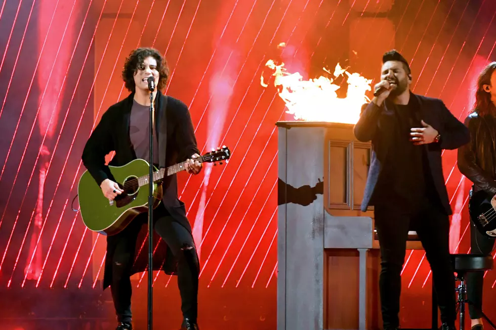 Dan + Shay’s ‘Tequila’ Highlights Their Insane Vocals at CMA Awards 2018