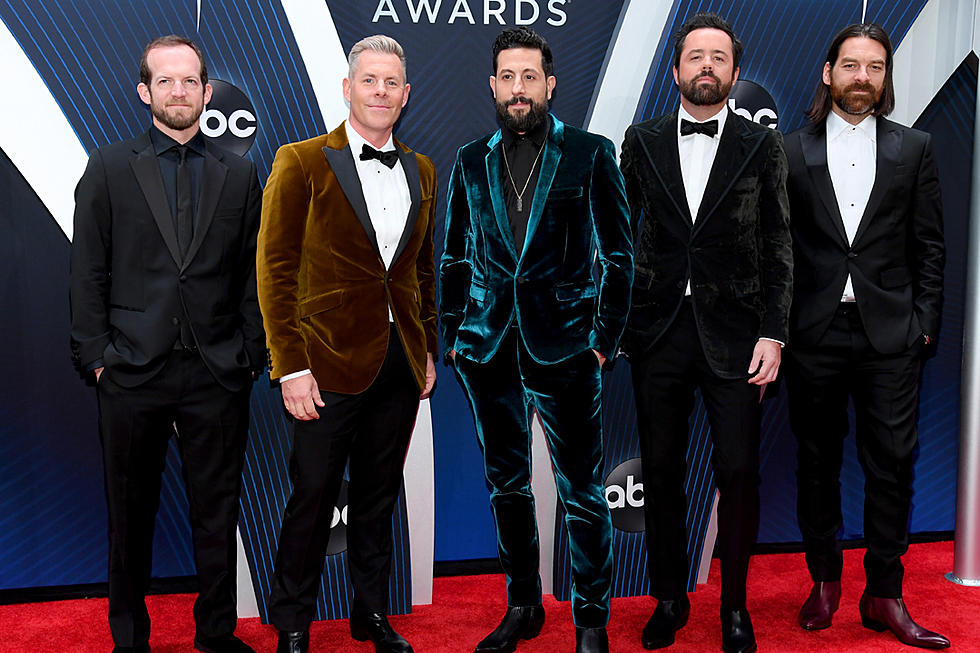 Old Dominion Snag Vocal Group of the Year at CMA Awards