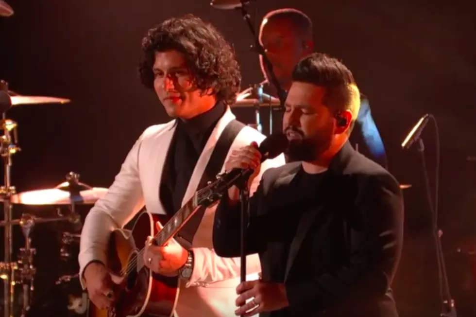 Watch Dan + Shay’s Magical ‘Speechless’ on the ‘DWTS’ Finale