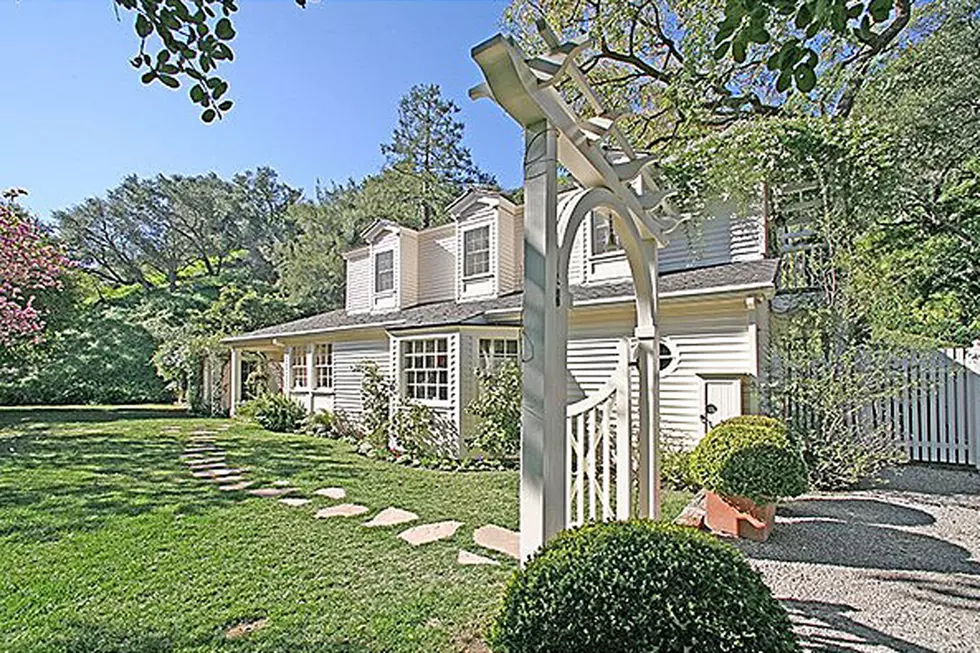 See Inside Taylor Swift’s Charming Beverly Hills Estate [Pictures]