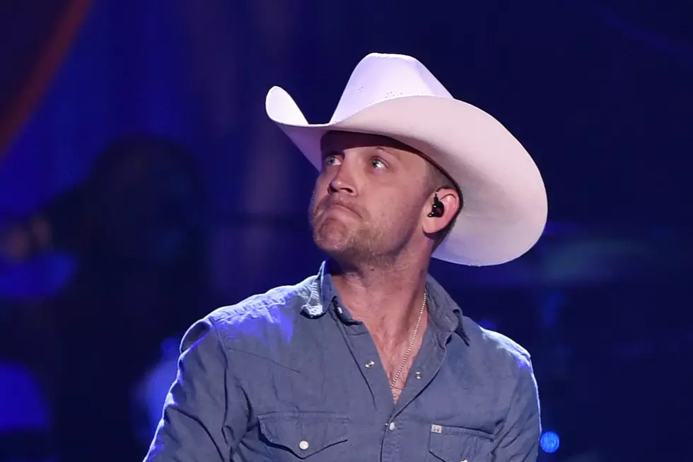 Justin Moore’s New Year’s Resolution? Stop Cursing So Much