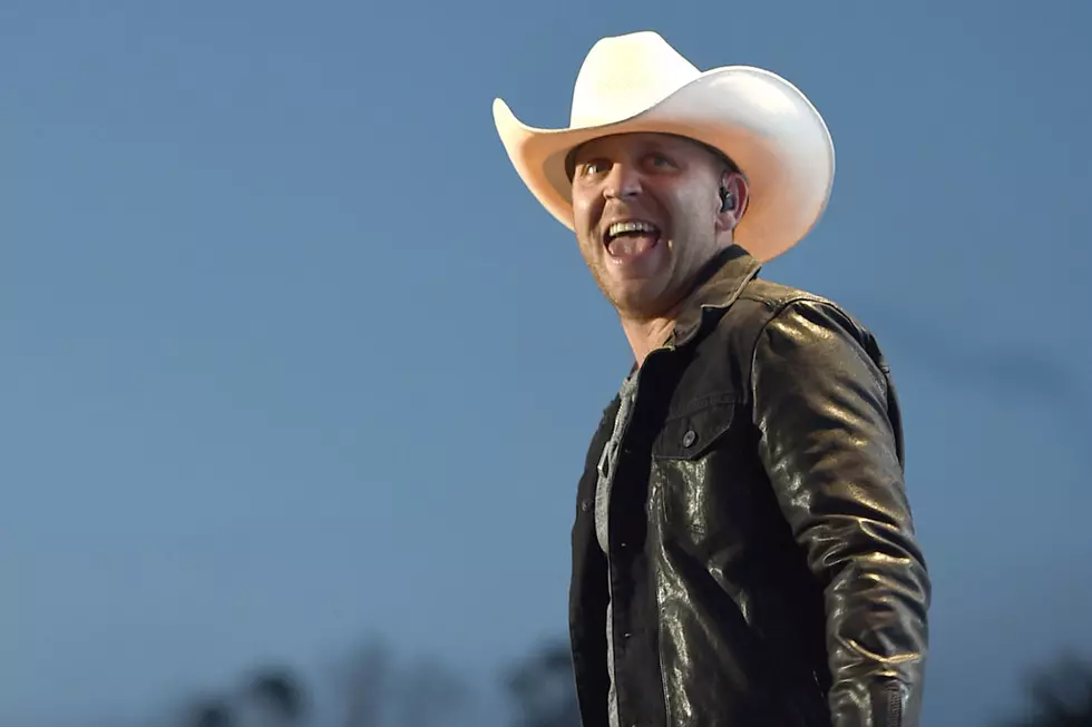 Justin Moore Announces New ‘Late Nights and Longnecks’ Album