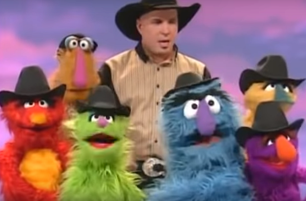 16 Country Stars Who Have Appeared on &#8216;Sesame Street&#8217;