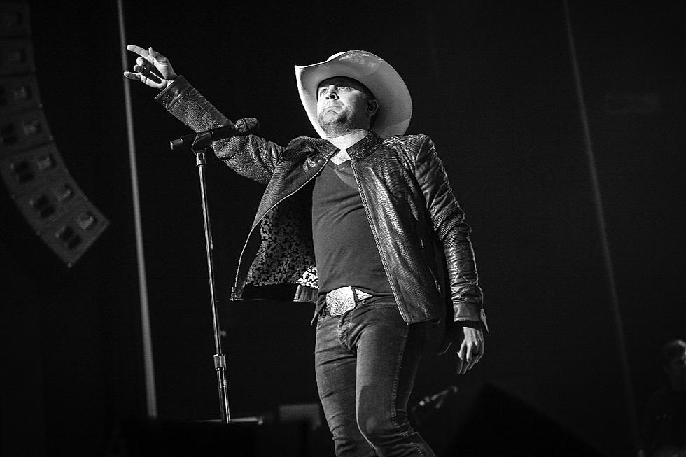 Justin Moore Reveals Track Listing for New Album &#8216;Late Nights and Longnecks&#8217;