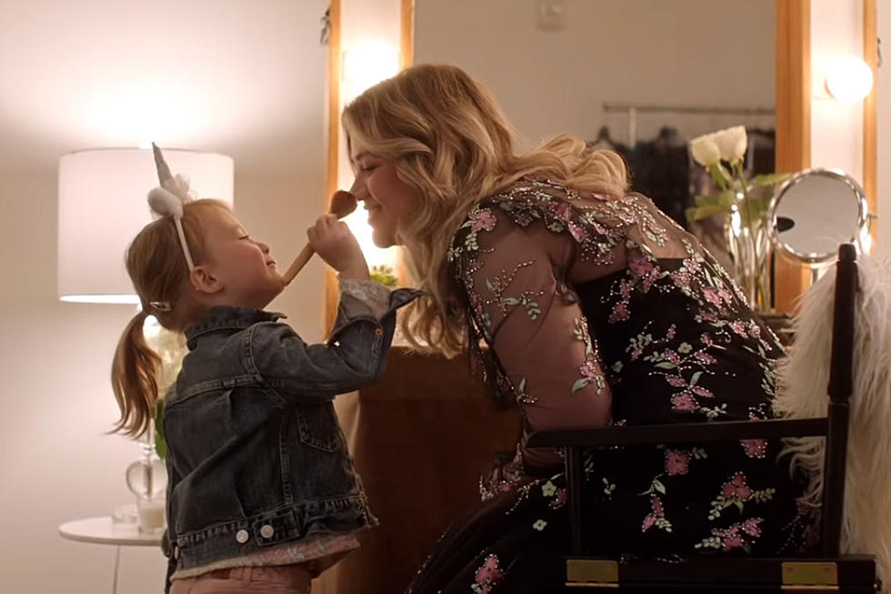 Kelly Clarkson’s Daughter River Rose Is Adorable in New ‘Broken & Beautiful’ Video