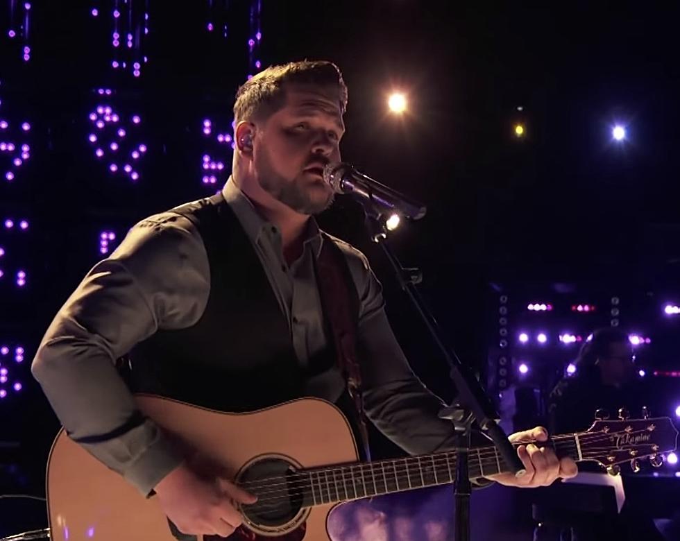 ‘The Voice’ Live Finale: Dexter Roberts Comes Full Circle With Randy Houser Cover
