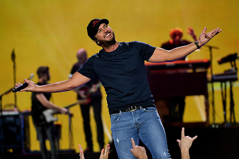 Luke Bryan Will Wrap His 2019 Tour at Ford Field in Detroit