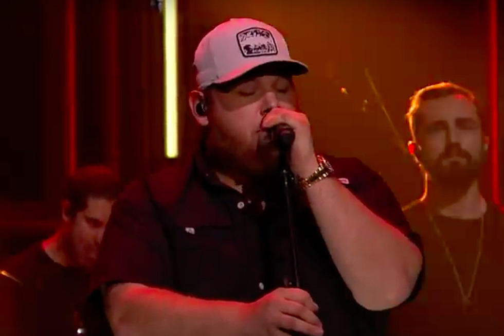 Luke Combs Gives ‘Beer Never Broke My Heart’ Its Television Debut on ‘Fallon’ [Watch]
