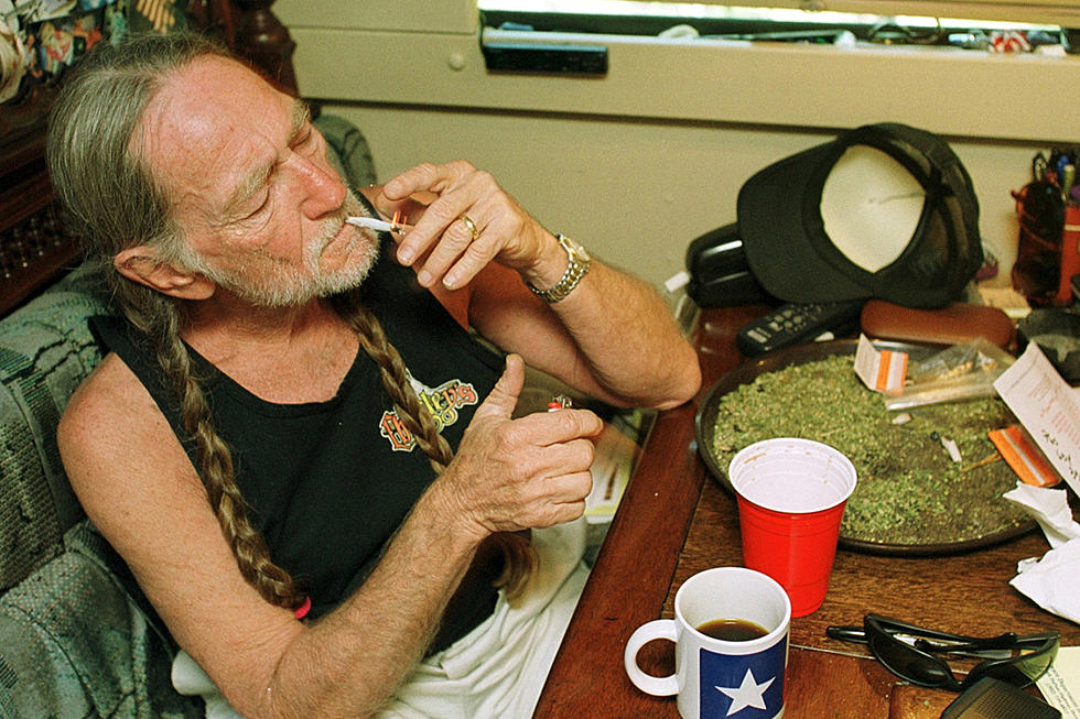 Willie Nelson: ‘I Wouldn’t Be Alive’ Without Pot