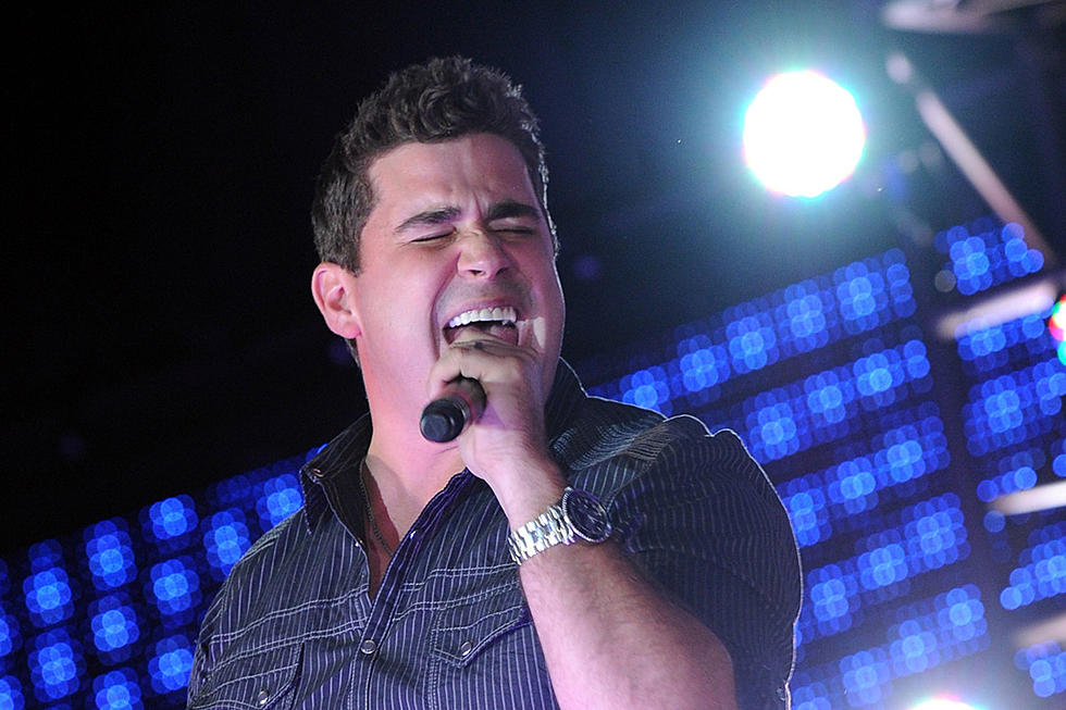 Josh Gracin Is Thanking His ‘Lucky Stars’ in New Song [Exclusive Premiere]