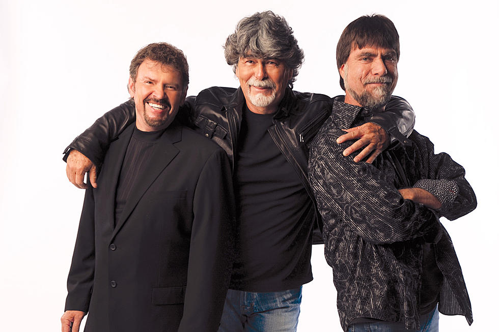 Alabama’s Randy Owen on Jeff Cook’s Death: ‘I’m Hurt in a Way I Can’t Describe’