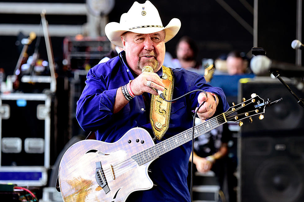 Johnny Lee Undergoing Two Brain Surgeries, Asking for Prayers