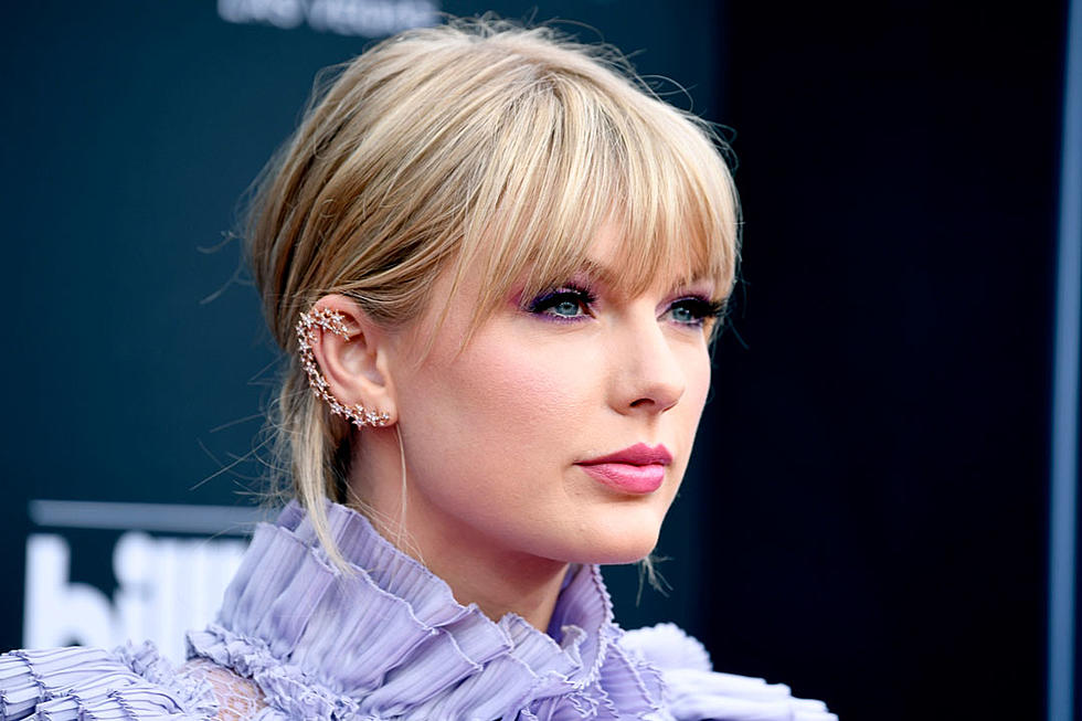 Taylor Swift 'Absolutely' Plans to Re-Record Her First Six Albums