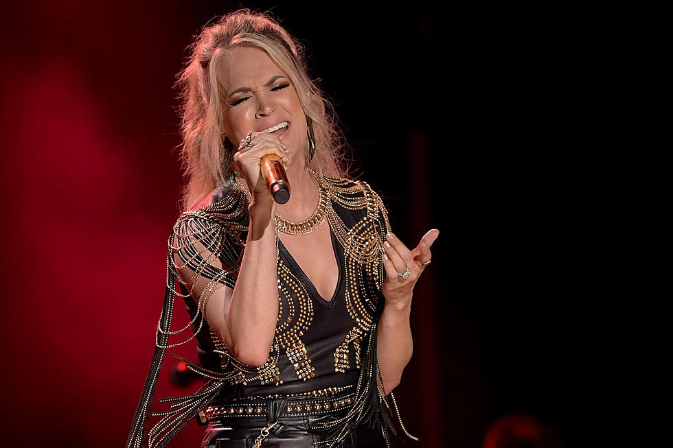 Carrie Underwood’s Fitness Book Reveals How She Deals With ‘Pressure to Look Perfect’
