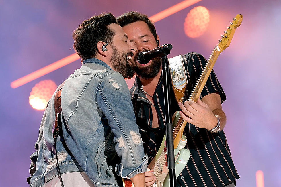 Old Dominion Didn't Know You Could Really 'Paint the Grass Green'
