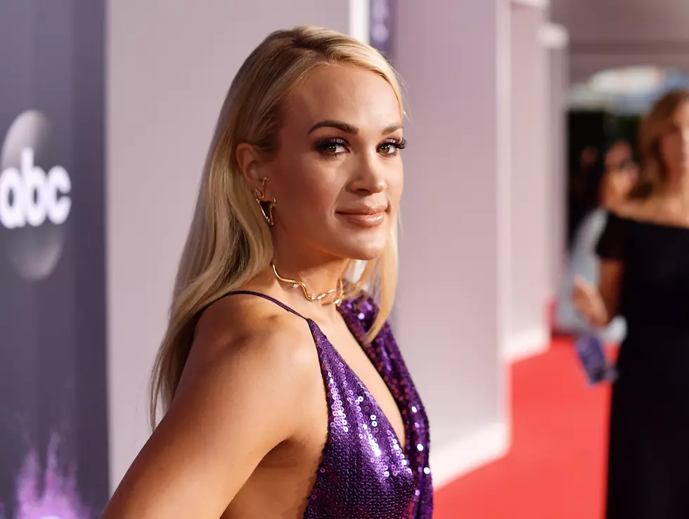 See Country’s Best on the 2019 American Music Awards Red Carpet [Pictures]