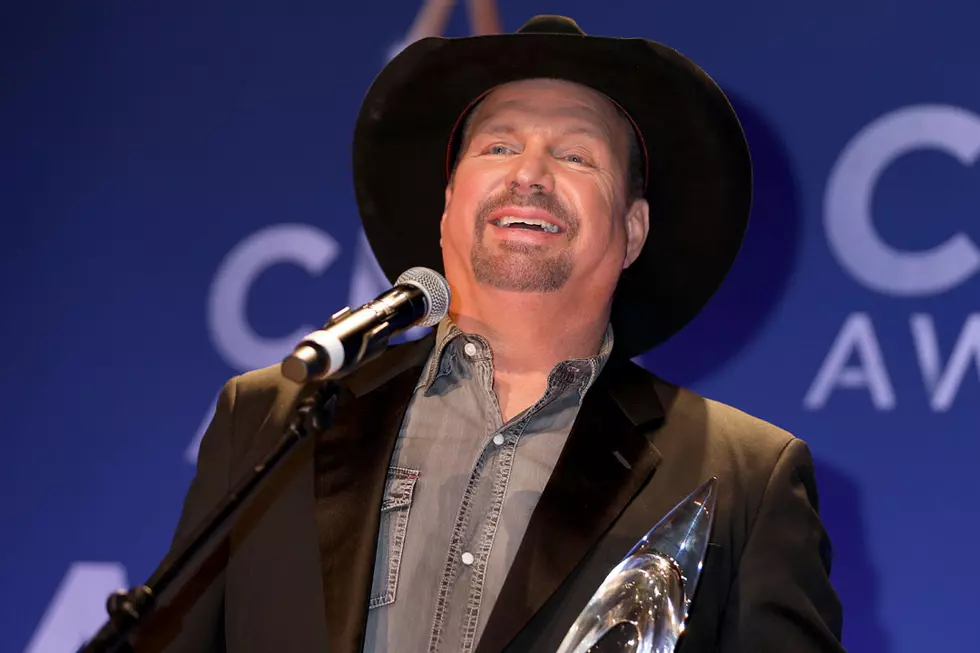 Here's Why Garth Brooks Won CMA Entertainer of the Year