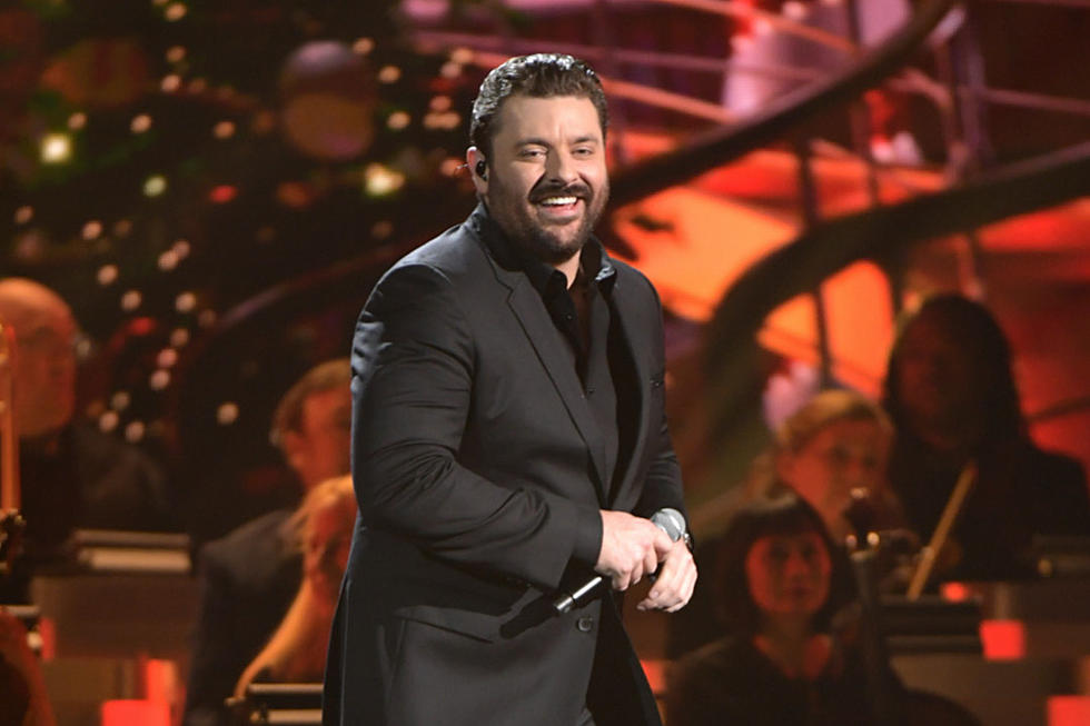 Chris Young Gets Festive with CMA ‘Holly Jolly Christmas’ Performance [Watch]