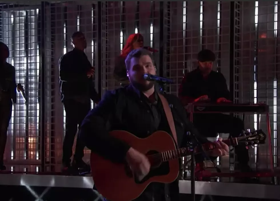 ‘The Voice': Team Kelly’s Jake Hoot Charms With Rhett Akins’ ‘That Ain’t My Truck’