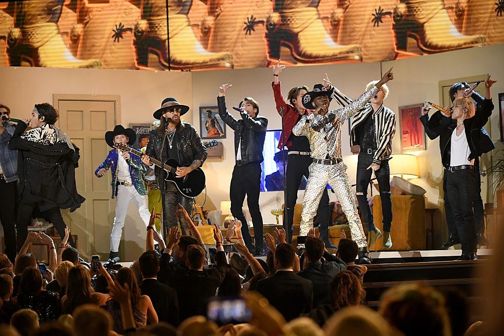 Lil Nas X, Billy Ray Cyrus, Mason Ramsey, Diplo, BTS Perform ‘Old Town Road’ at the Grammys