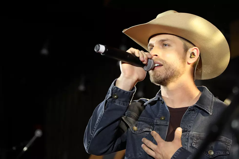 Dustin Lynch Dishes on His Model Girlfriend