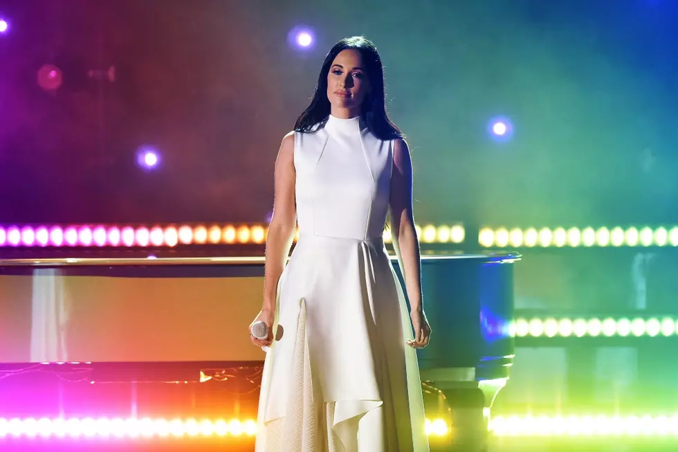 Kacey Musgraves Sells Stage Clothes to Help Nashville Tornado Relief Efforts
