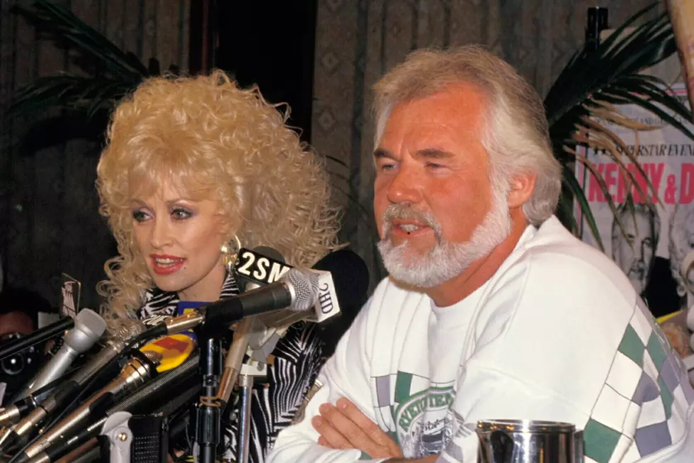 Remember Dolly Parton’s Version of Kenny Rogers’ ‘Sweet Music Man’?
