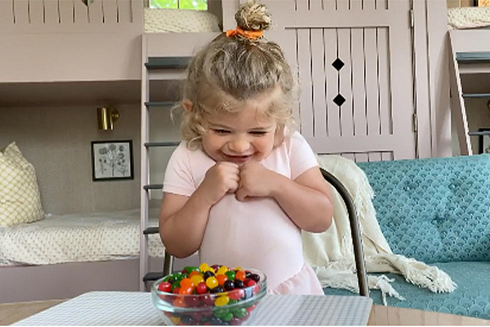 Thomas Rhett’s Adorable Daughter Takes the Toddler Challenge