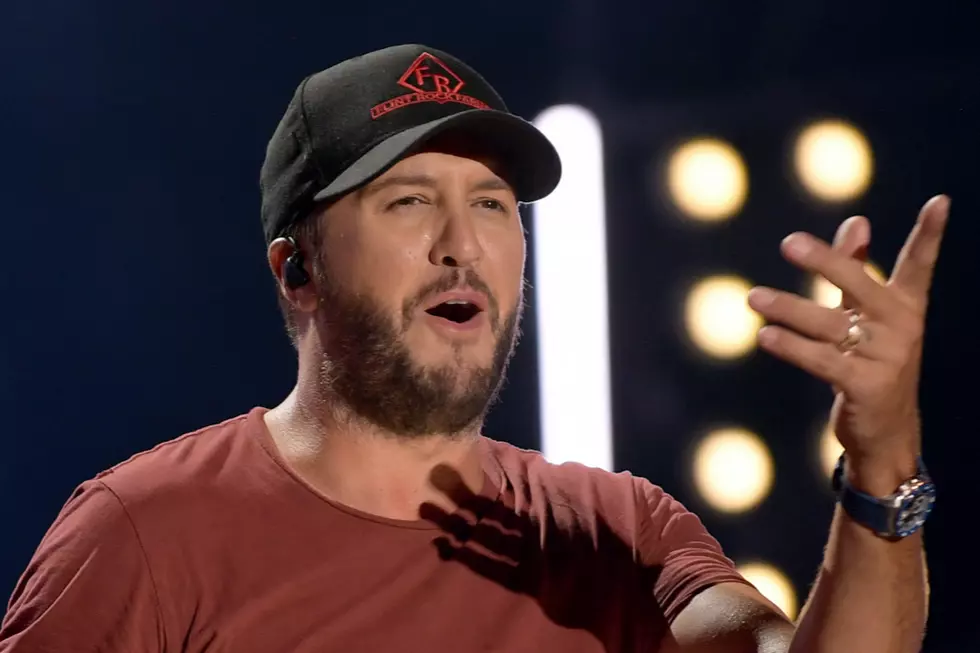 Luke Bryan Reads ‘Thirst Tweets,’ Jokes Some of His Fans Need to Go to Church [Watch]