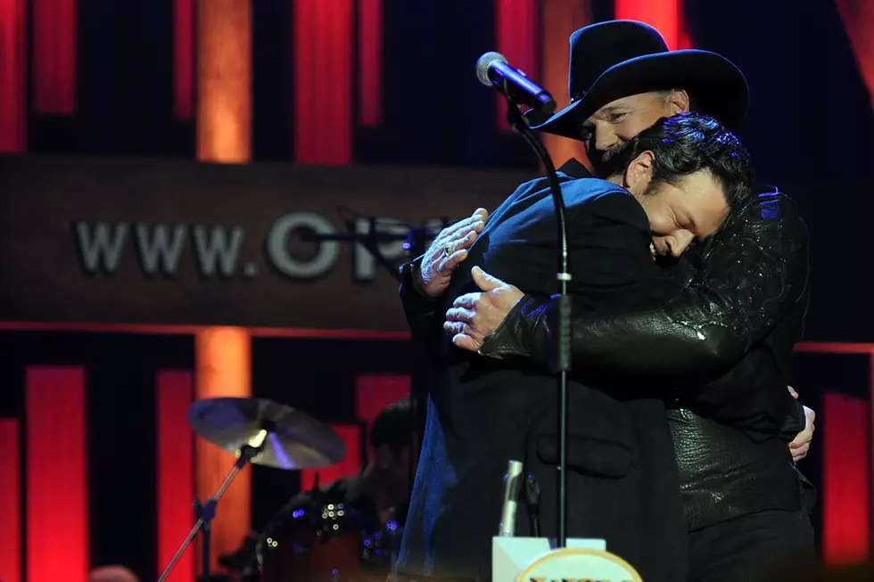 Country Music Memories: Blake Shelton Gets Grand Ole Opry Invite