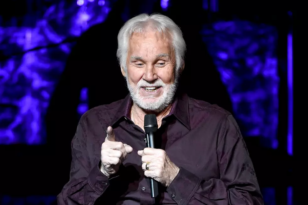 The Crazy Story Behind Kenny Rogers’ Signature Hit, ‘The Gambler’