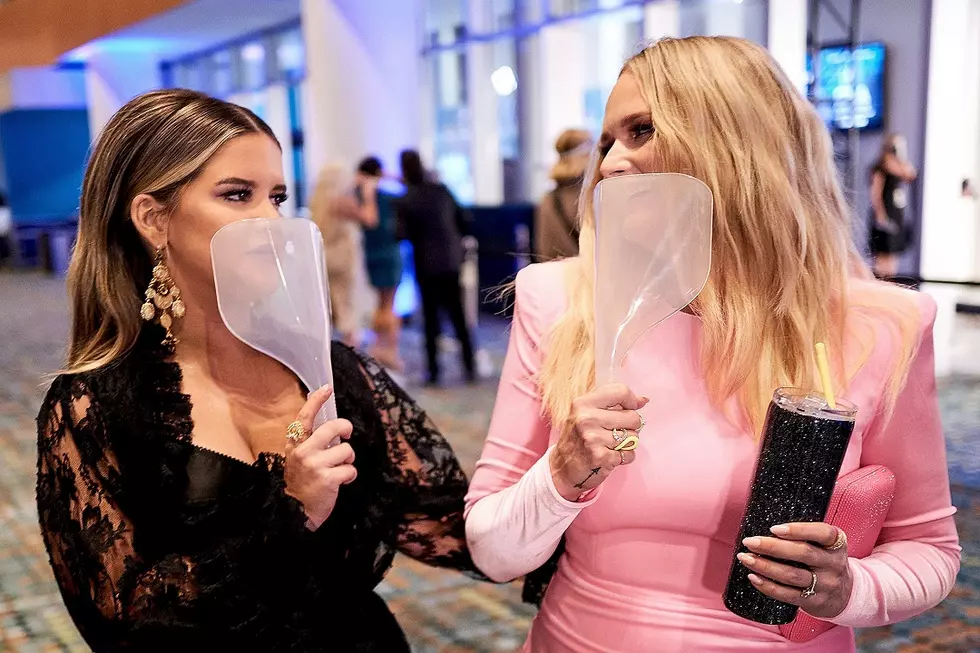 2020 CMA Awards: 10 Behind-the-Scenes Moments You Missed on TV