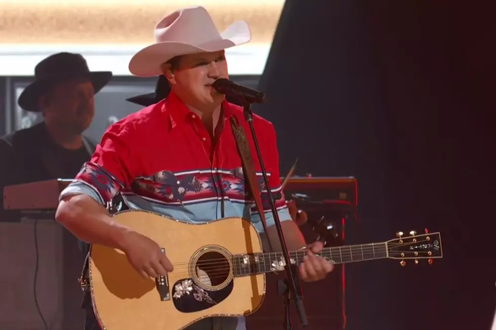 Jon Pardi Tips His Hat to Joe Diffie in Throwback Tribute Performance at 2020 CMA Awards