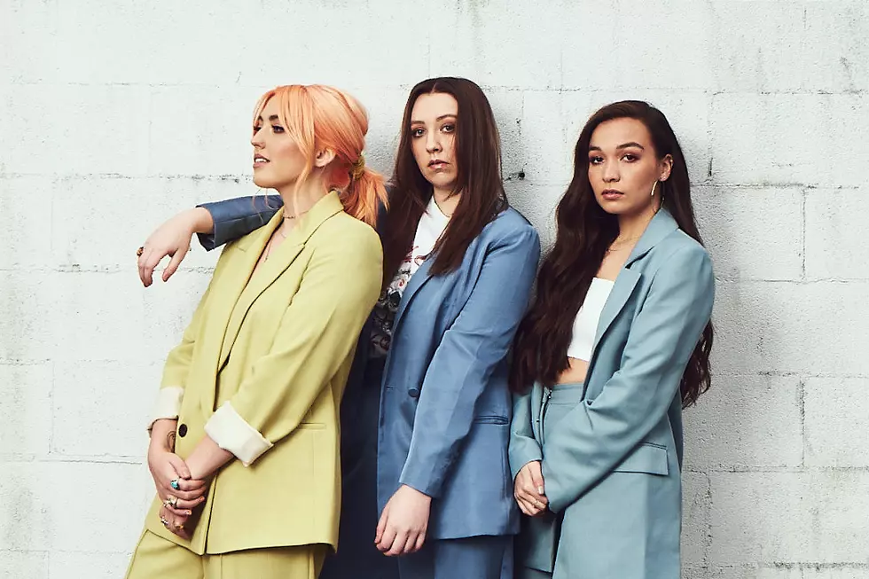 &#8216;F2020&#8242; Viral Upstarts Avenue Beat Drop Catchy, Empowering New Song &#8216;Woman&#8217; [Listen]