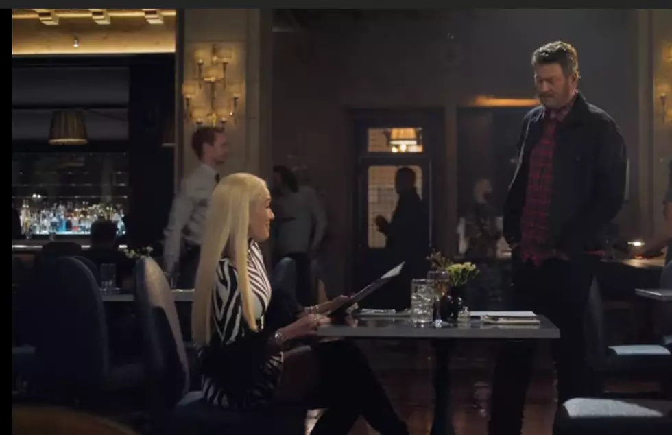 Gwen Stefani Gets ‘Accidentally’ Set Up With Blake Shelton in Funny T-Mobile Super Bowl Ad