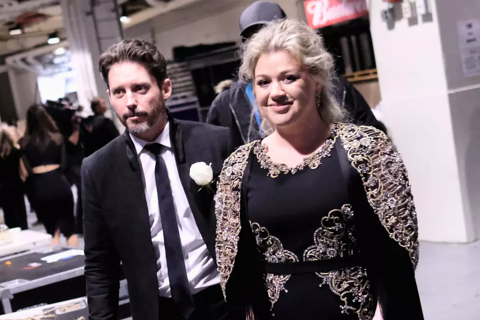 Kelly Clarkson Shares Why Co-Parenting With Ex Brandon Blackstock Is ‘Tough’ [Watch]
