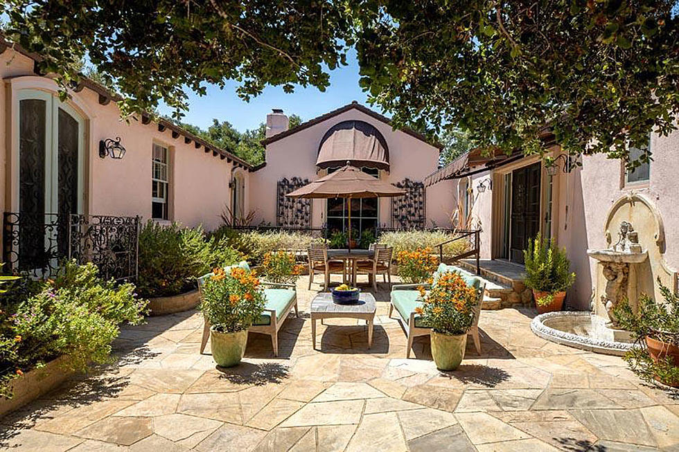 ‘Die a Happy Man’ Hitmaker Sean Douglas Buys Historic $3.2 Million California Compound — See Inside [Pictures]
