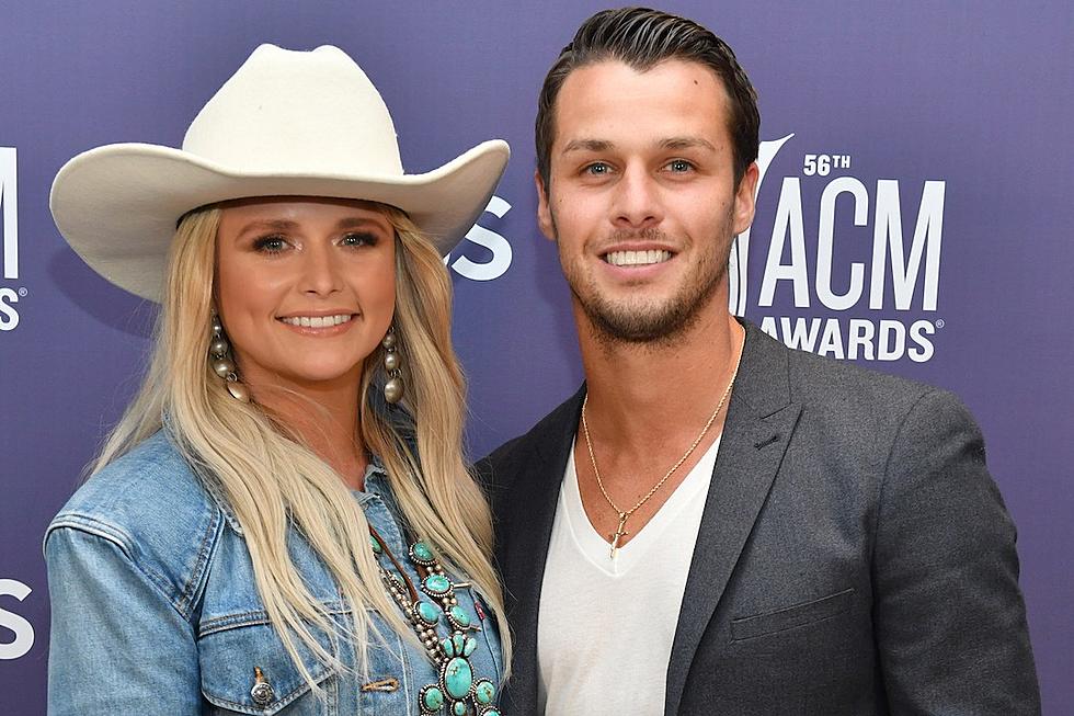 PICS: Miranda Lambert + Hubby Share Rodeo Date