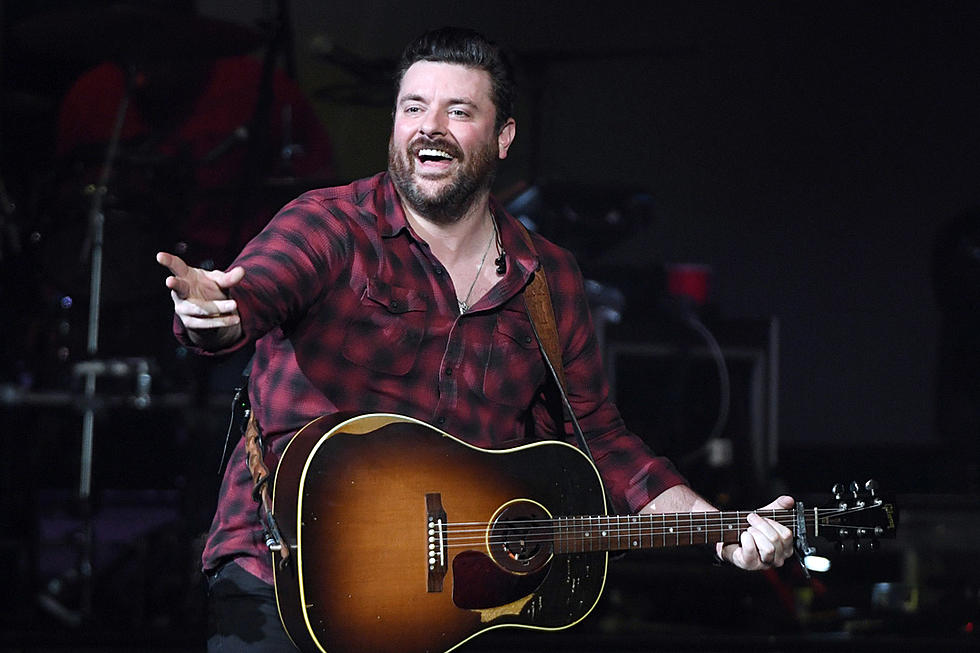 Chris Young Announces Famous Friends Tour With Mitchell Tenpenny