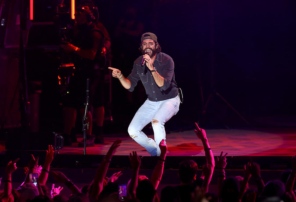 Thomas Rhett Amps Up the Fun With His Surprise New Song, ‘Redneck Be Like’ [Listen]