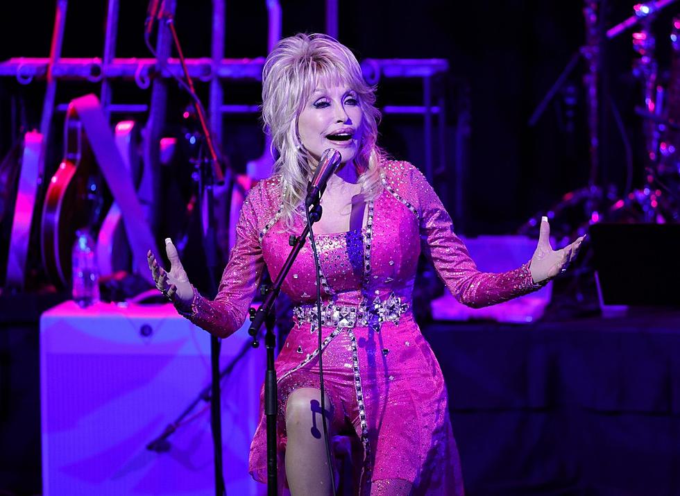Watch Dolly Parton Adorably Sing ‘Happy Birthday’ to Loretta Lynn