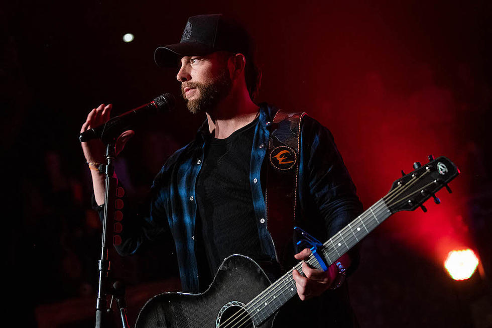 Chris Lane's Dad Undergoes Surgery For Cancer